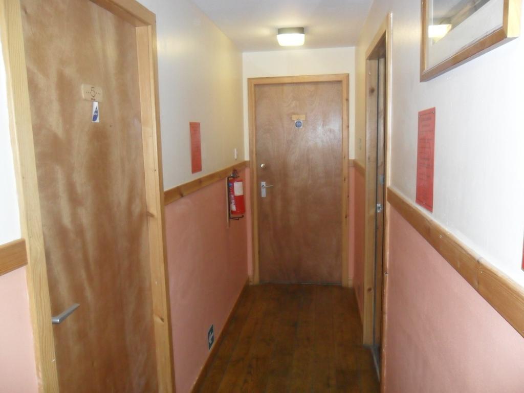 Sandras Backpackers Thurso Esterno foto