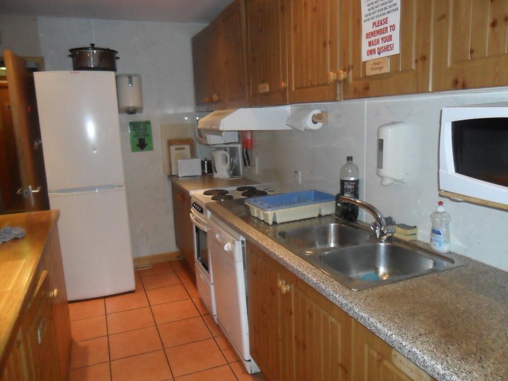 Sandras Backpackers Thurso Esterno foto